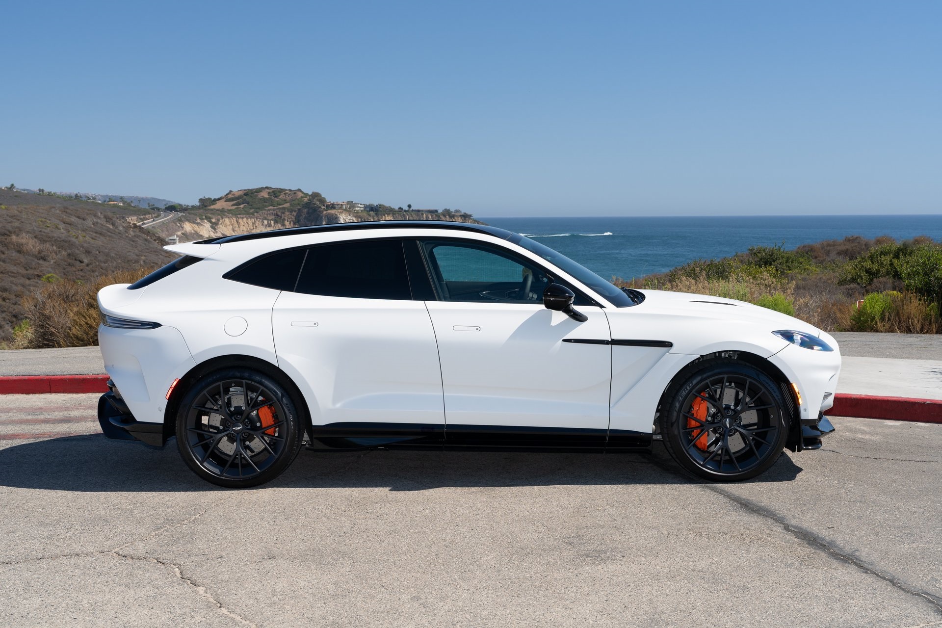 Aston Martin 2025 DBX 707