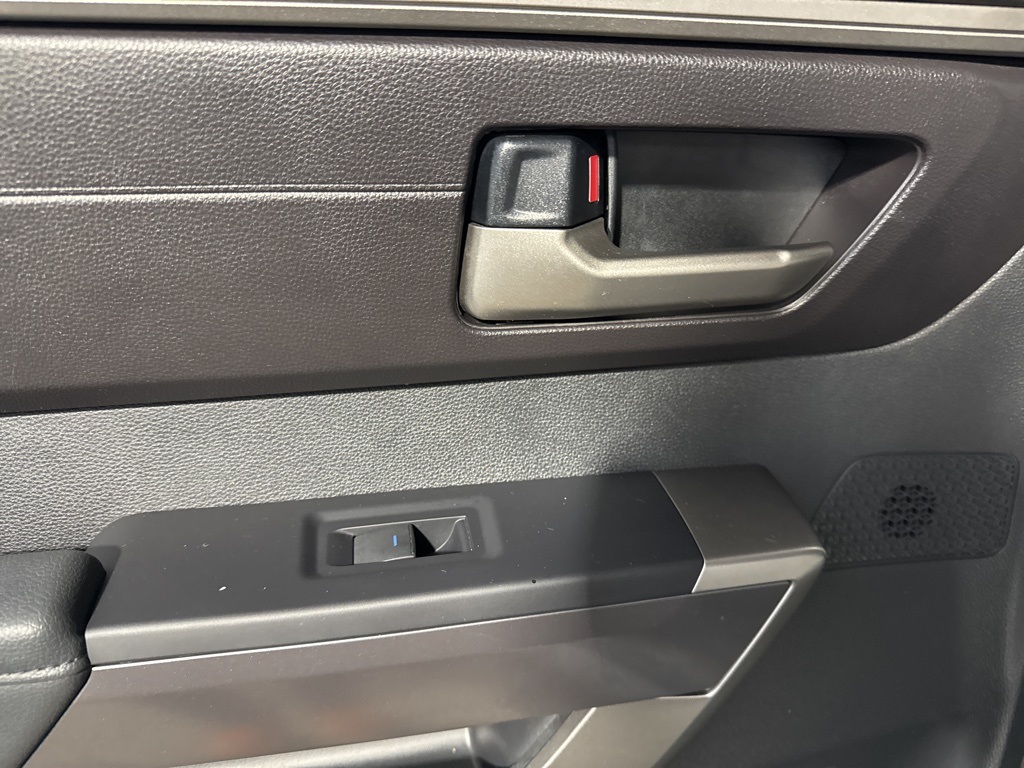 Thumbnail: 2022 Toyota Tundra - 27