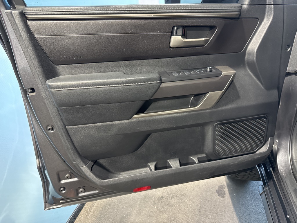 Thumbnail: 2022 Toyota Tundra - 32