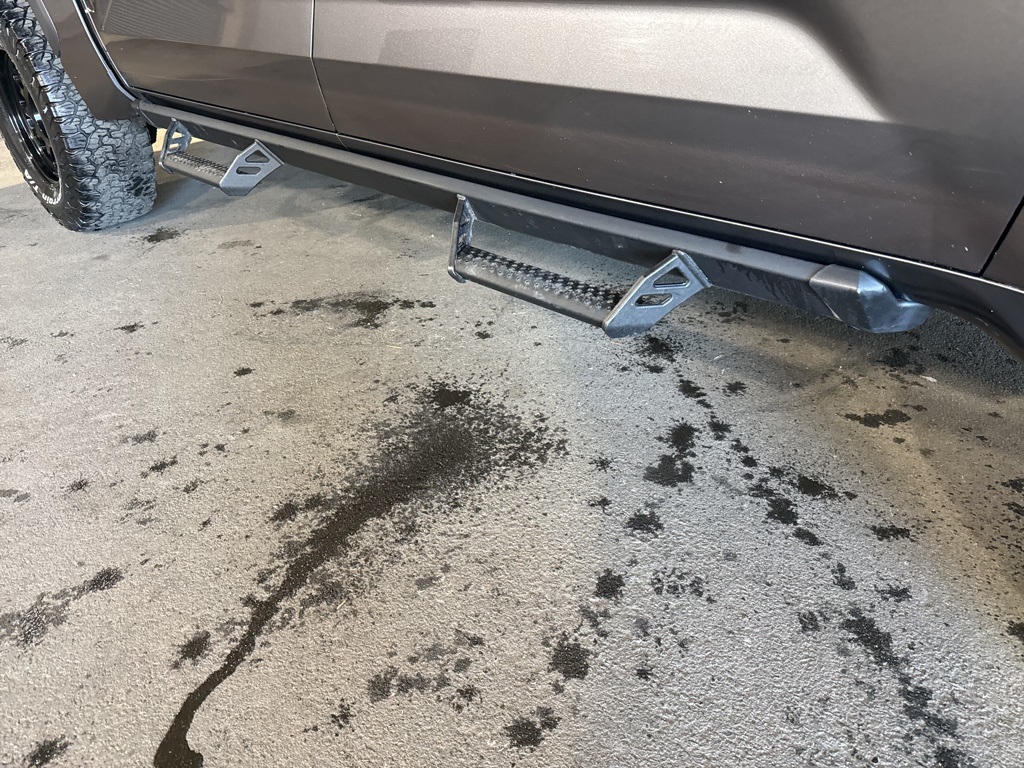 Thumbnail: 2022 Toyota Tundra - 8