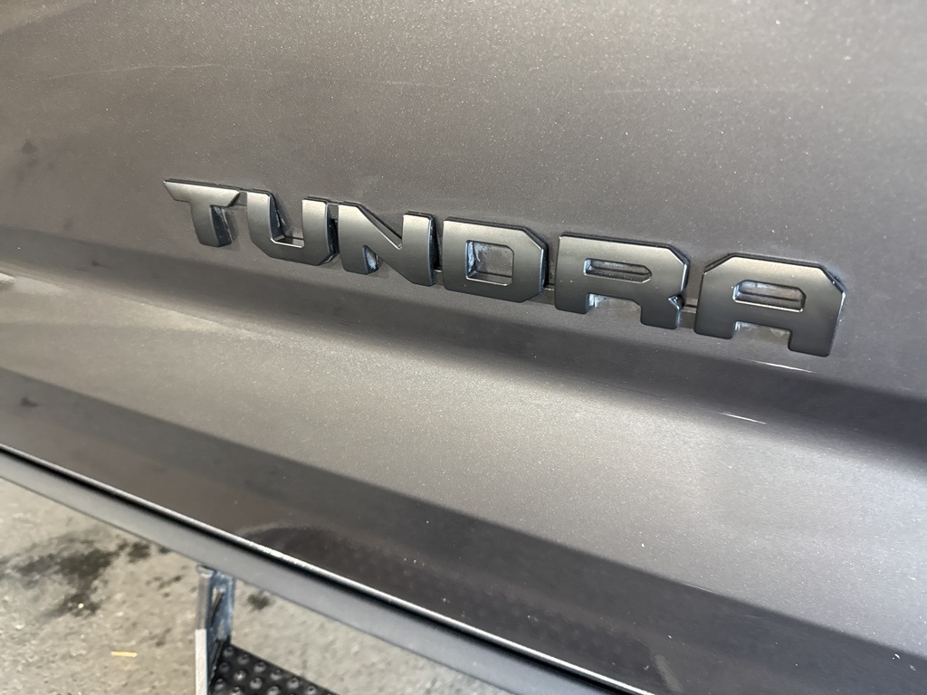 Thumbnail: 2022 Toyota Tundra - 9