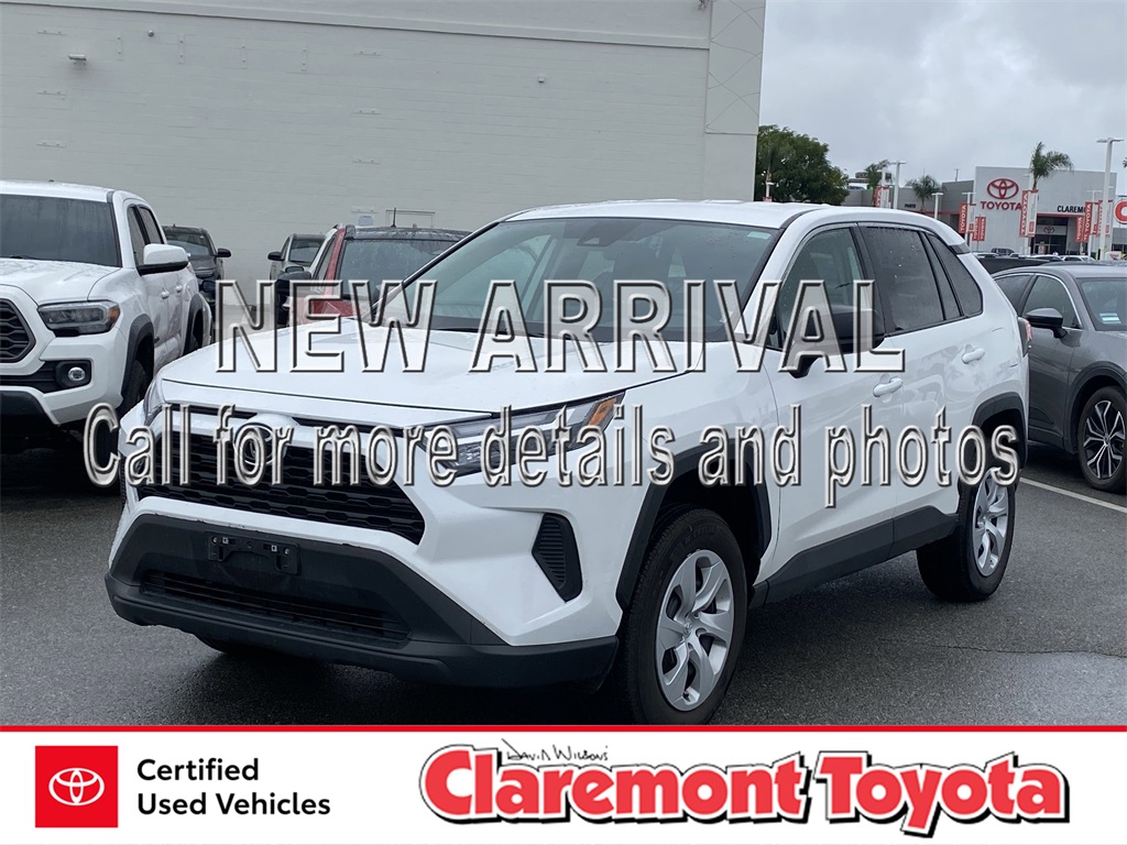 2025 Toyota RAV4 LE AWD