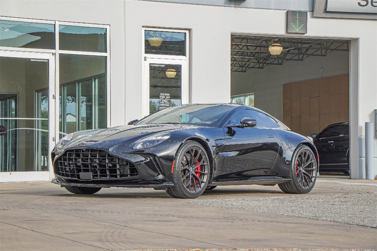 Used Car 2025 Aston Martin Vantage  Base For Sale Under $190,000 In Austin, Texas