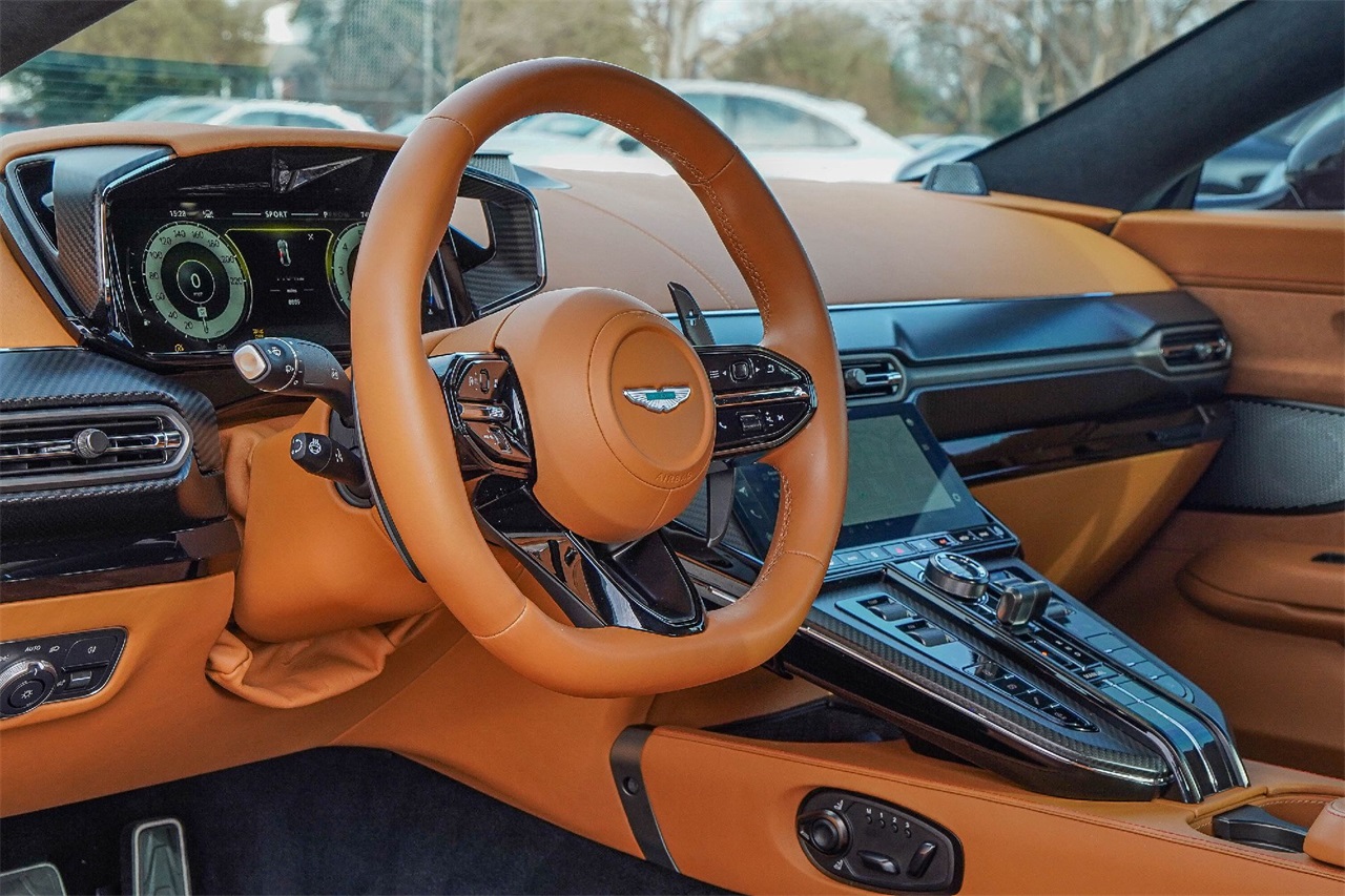 Used Car 2025 Aston Martin Vantage  Base For Sale Under $190,000 In Austin, Texas