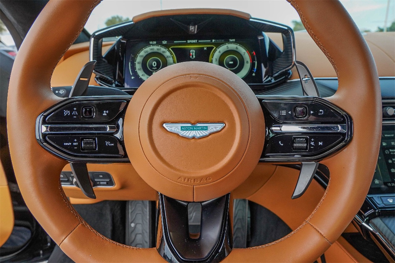 Used Car 2025 Aston Martin Vantage  Base For Sale Under $190,000 In Austin, Texas