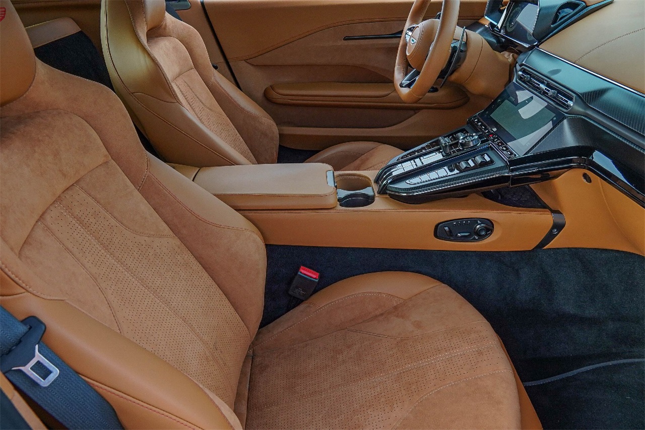 Used Car 2025 Aston Martin Vantage  Base For Sale Under $190,000 In Austin, Texas