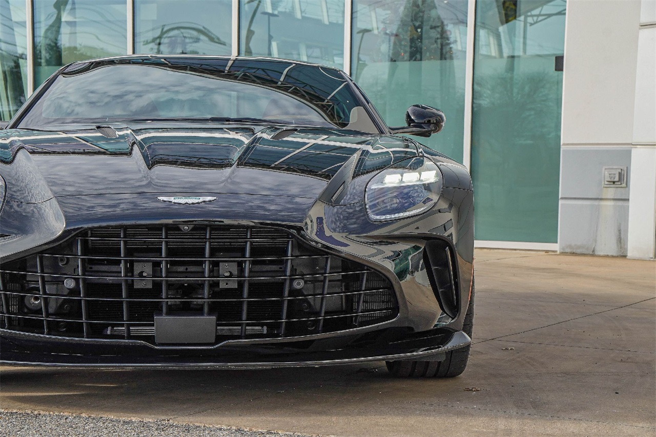 Used Car 2025 Aston Martin Vantage  Base For Sale Under $190,000 In Austin, Texas