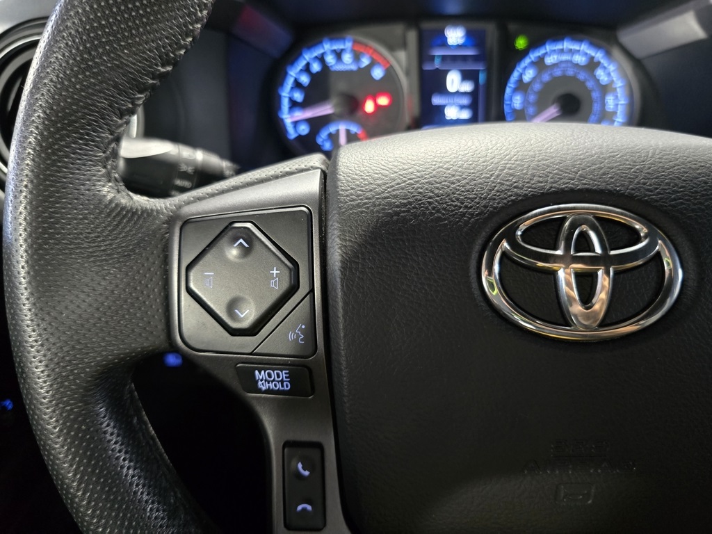Thumbnail: 2022 Toyota Tacoma - 16