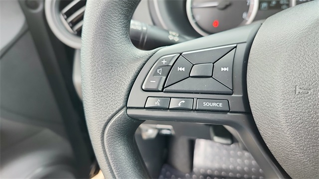 2025 Nissan Kicks Play