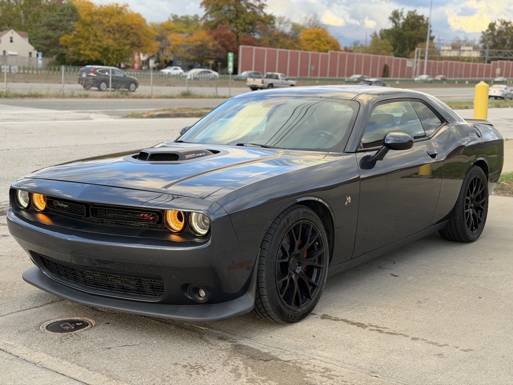 2016 Dodge Challenger Scat Pack's photo