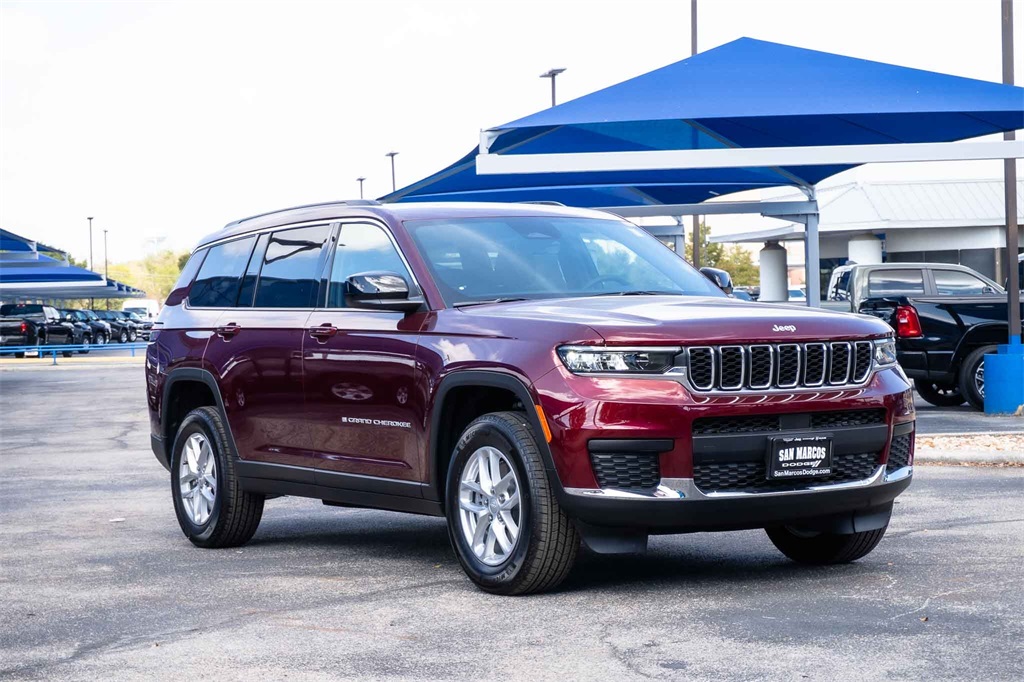 New Car 2025 Jeep Grand Cherokee L  Laredo For Sale Under $40,000 In San Marcos, Texas