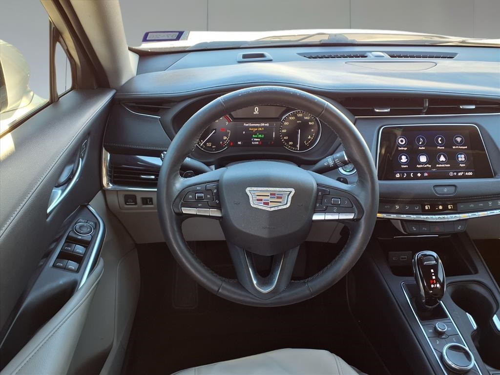 2022 Cadillac XT4 Luxury White at Mac Haik CDJR North Houston