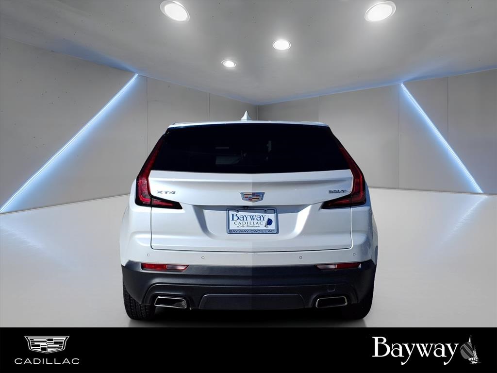 2022 Cadillac XT4 Luxury White at Mac Haik CDJR North Houston
