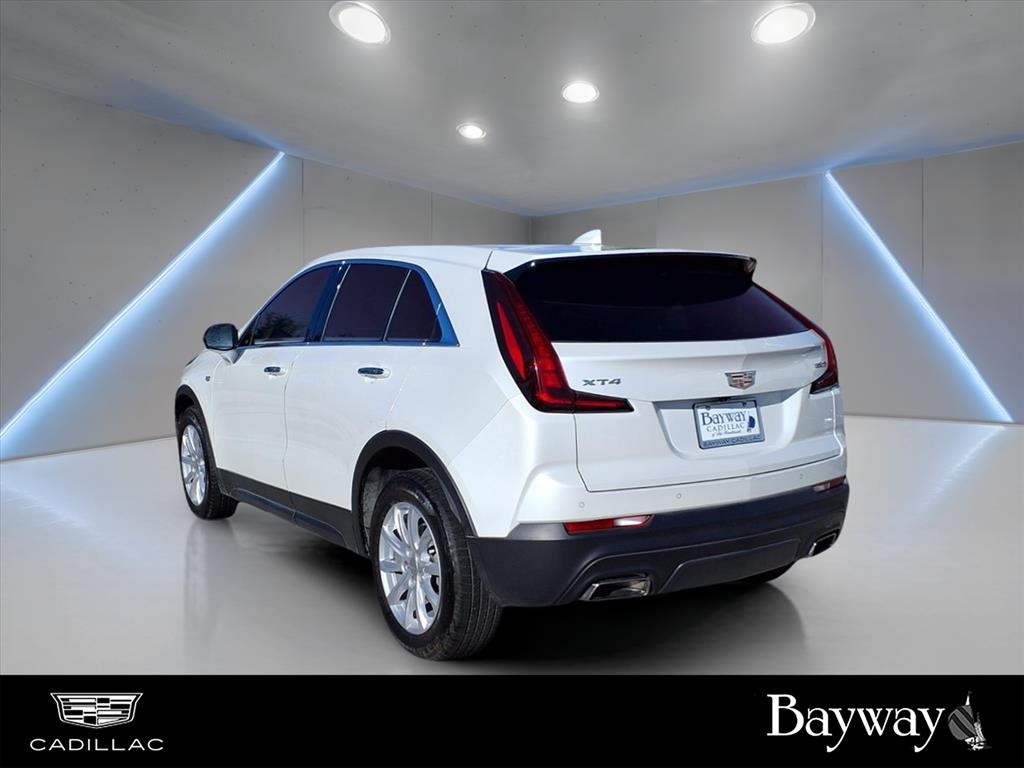 2022 Cadillac XT4 Luxury White at Mac Haik CDJR North Houston