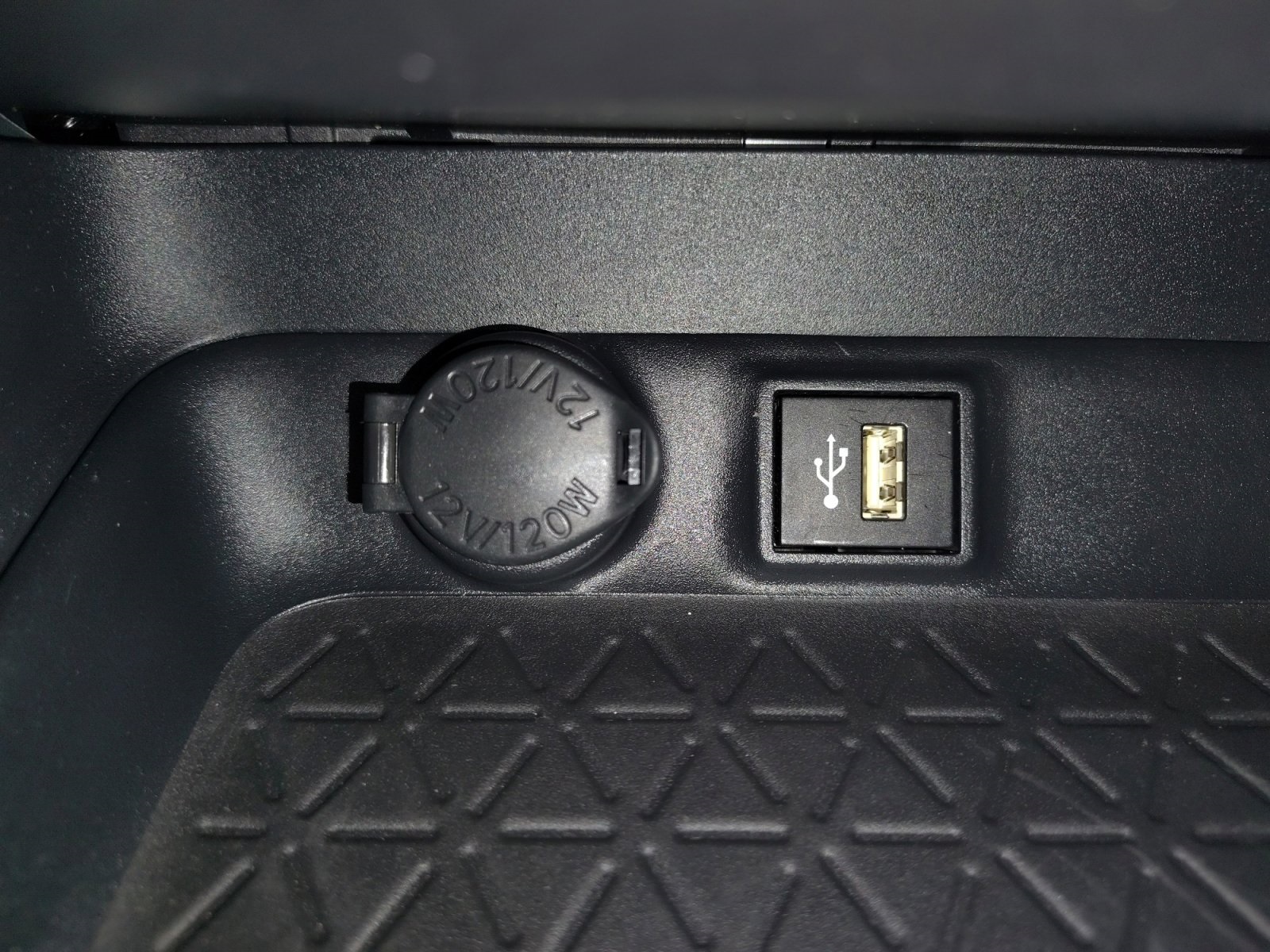 Used Car 2025 Toyota Rav4  Xle Premium For Sale Under $35,000 In San Antonio, Texas