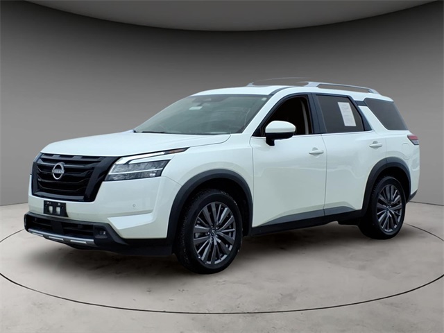 2023 Nissan Pathfinder SL 4WD