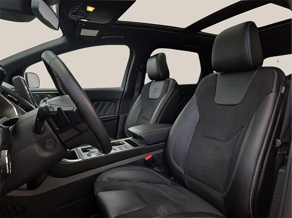 Used 2021 Ford Edge For Sale in Farmington, AR