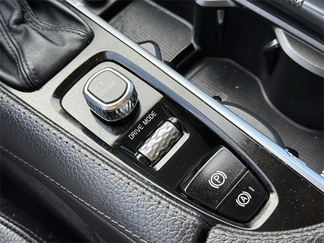 2017 Volvo XC90 T5 Momentum Gray at DeMontrond Auto Country