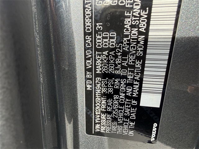 2017 Volvo XC90 T5 Momentum Gray at DeMontrond Auto Country