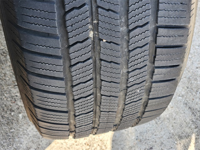 2014 Toyota Highlander Limited Silver at Emmons Autoplex