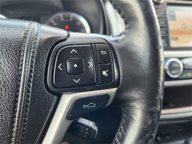 2014 Toyota Highlander Limited Silver at Emmons Autoplex