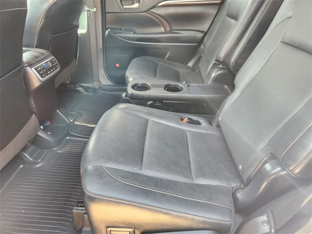 2014 Toyota Highlander Limited Silver at Emmons Autoplex