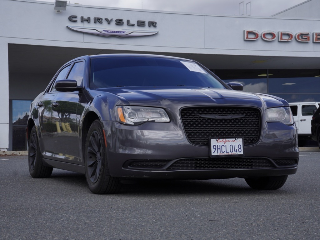 2023 Chrysler 300 Touring