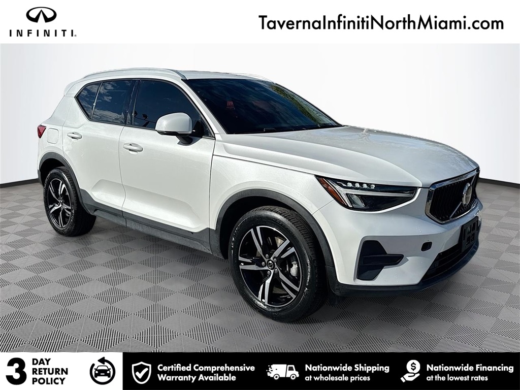 2023 Volvo XC40 B5 Core AWD