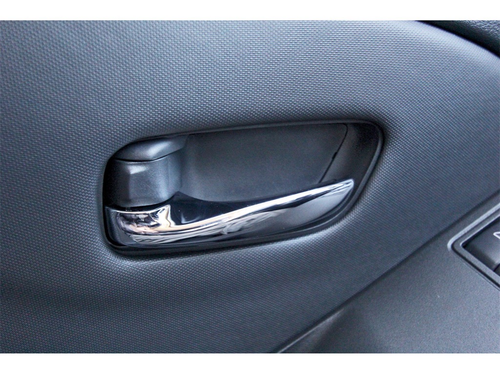 2024 Nissan Frontier SV White at Central Houston Nissan