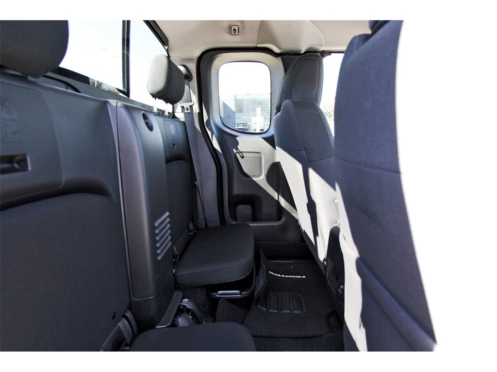 2024 Nissan Frontier SV White at Central Houston Nissan