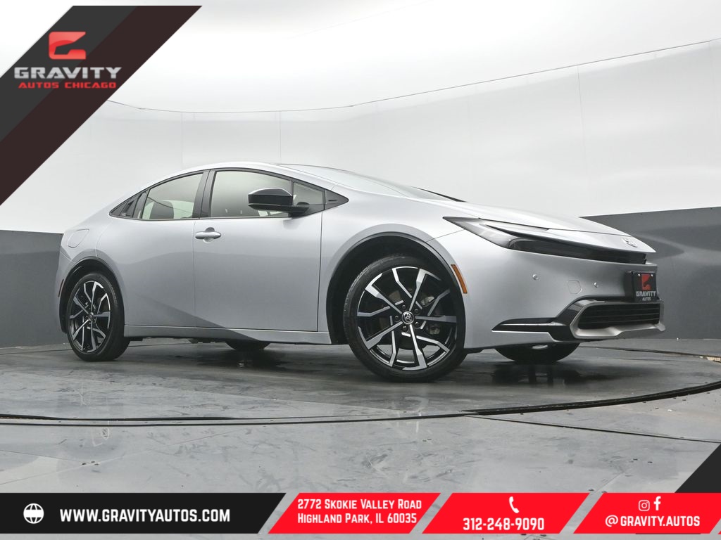 2025 Toyota Prius Plug-In Hybrid XSE's photo