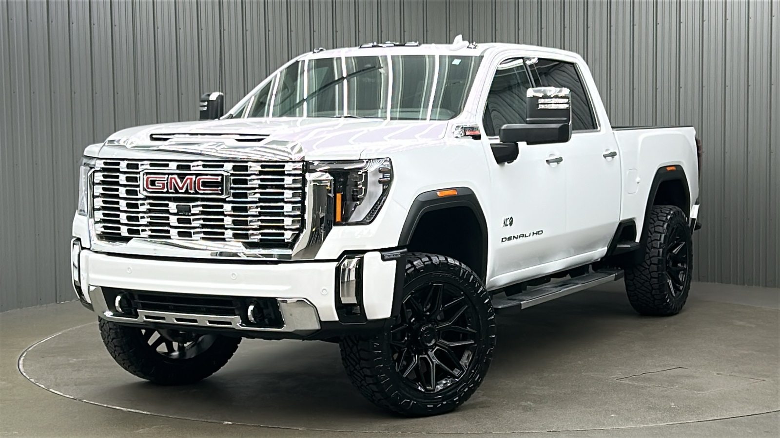 2025 GMC Sierra 3500HD Denali Crew Cab 4WD