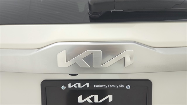 2023 Kia Seltos S White at Mac Haik CDJR North Houston