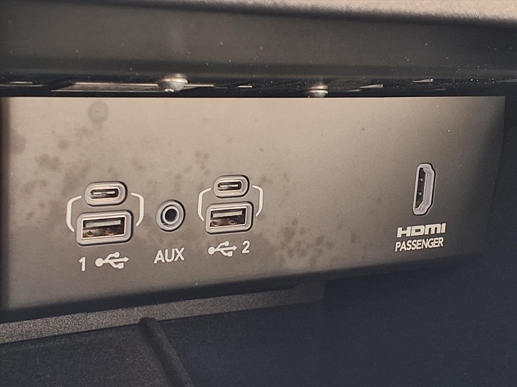 2022 Jeep Wagoneer Series III Gray at Community Kia