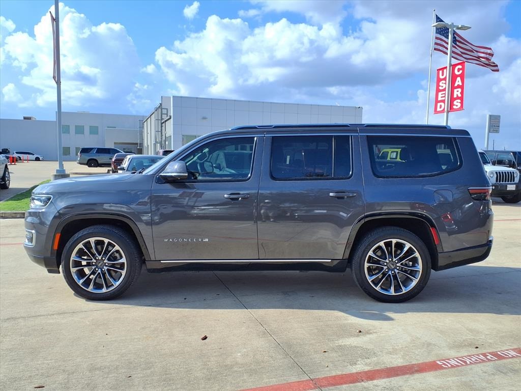 2022 Jeep Wagoneer Series III Gray at Community Kia