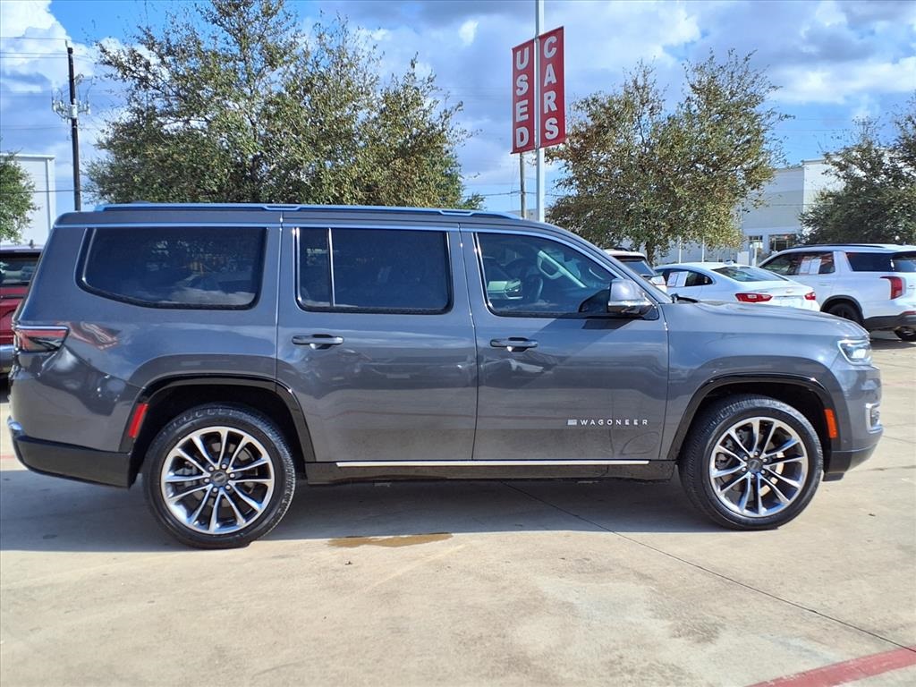 2022 Jeep Wagoneer Series III Gray at Community Kia