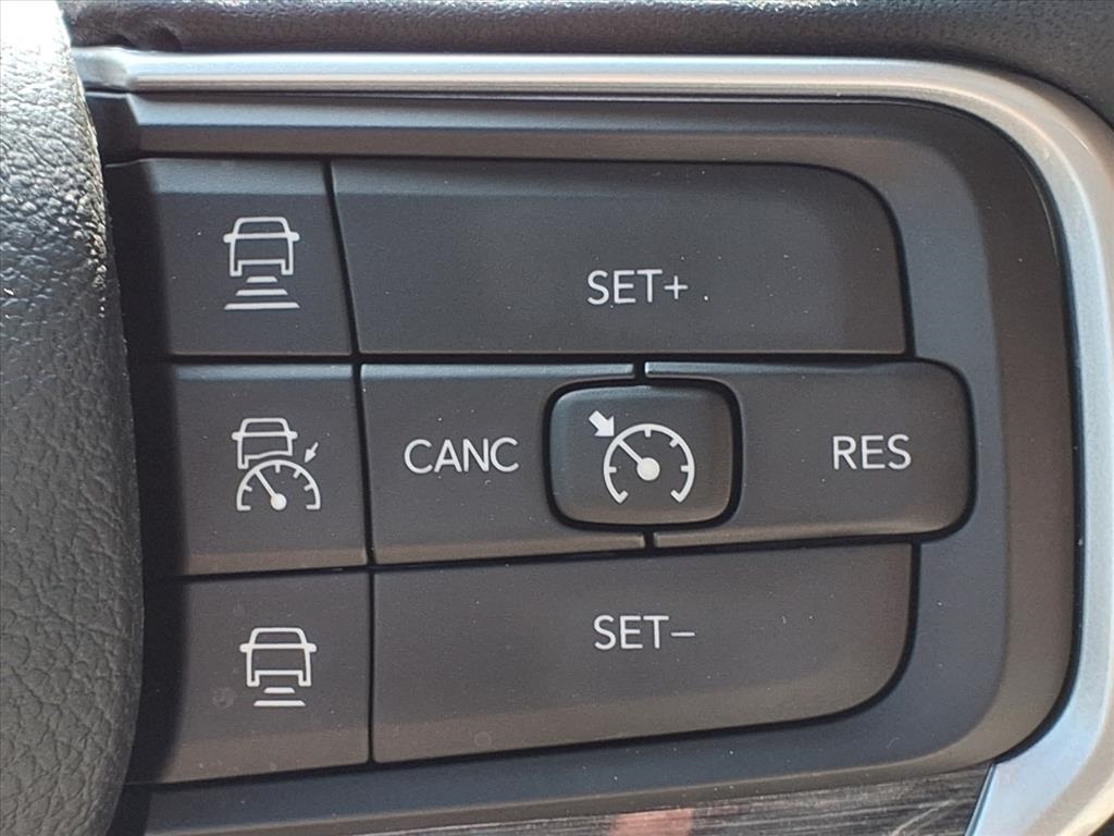 2022 Jeep Wagoneer Series III Gray at Community Kia