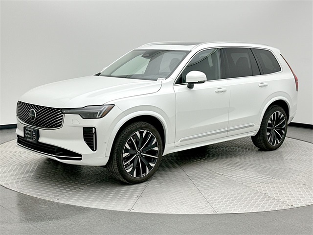 2025 Volvo XC90 B6 Plus Bright Theme 7-Passenger AWD