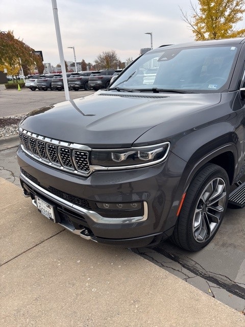 2022 Jeep Grand Wagoneer Series III 4WD