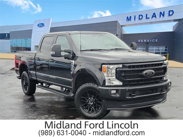 2022 Ford F-350 Super Duty XLT Crew Cab 4WD