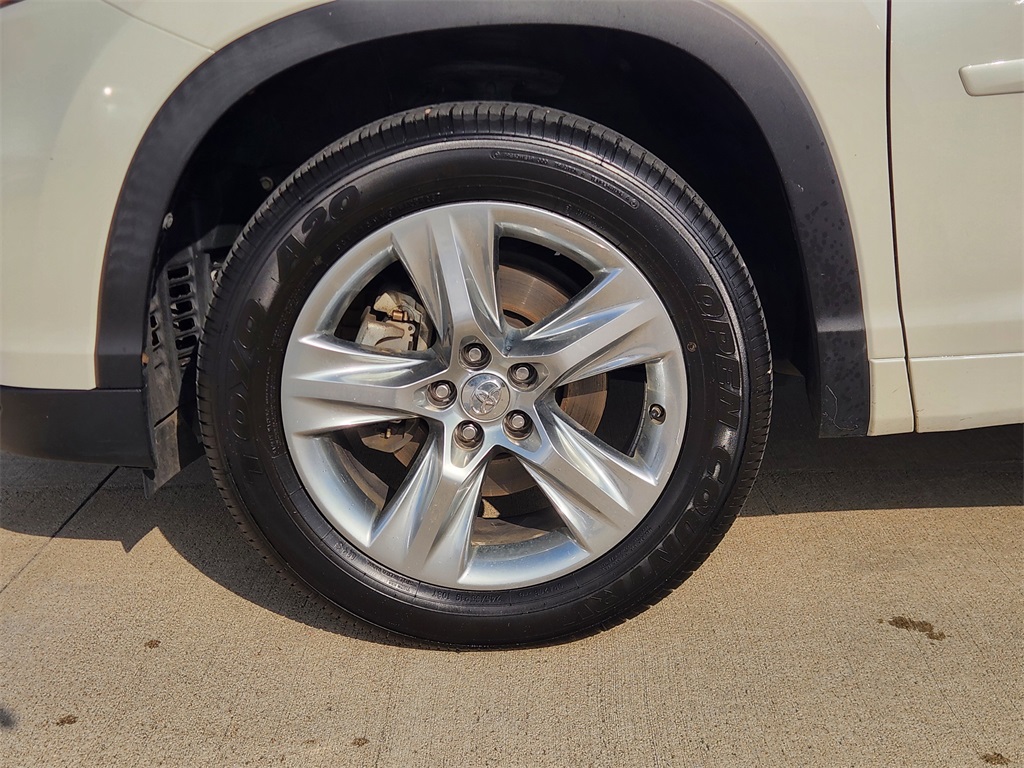 2014 Toyota Highlander Limited White at Gullo Toyota