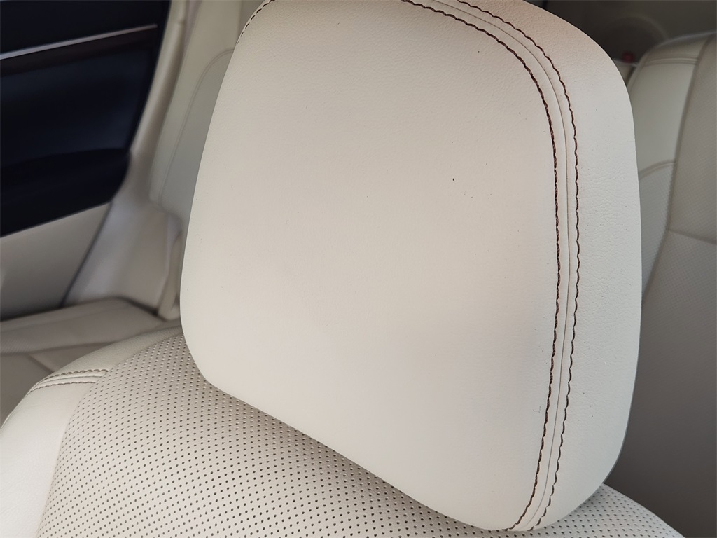 2014 Toyota Highlander Limited White at Gullo Toyota