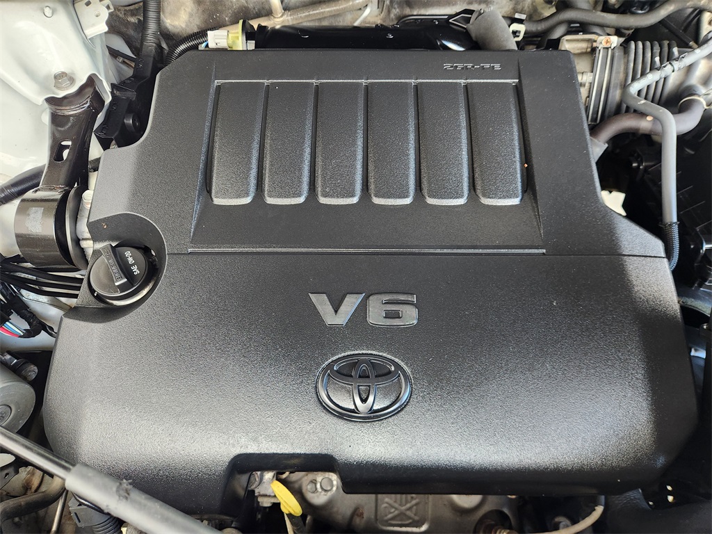 2014 Toyota Highlander Limited White at Gullo Toyota