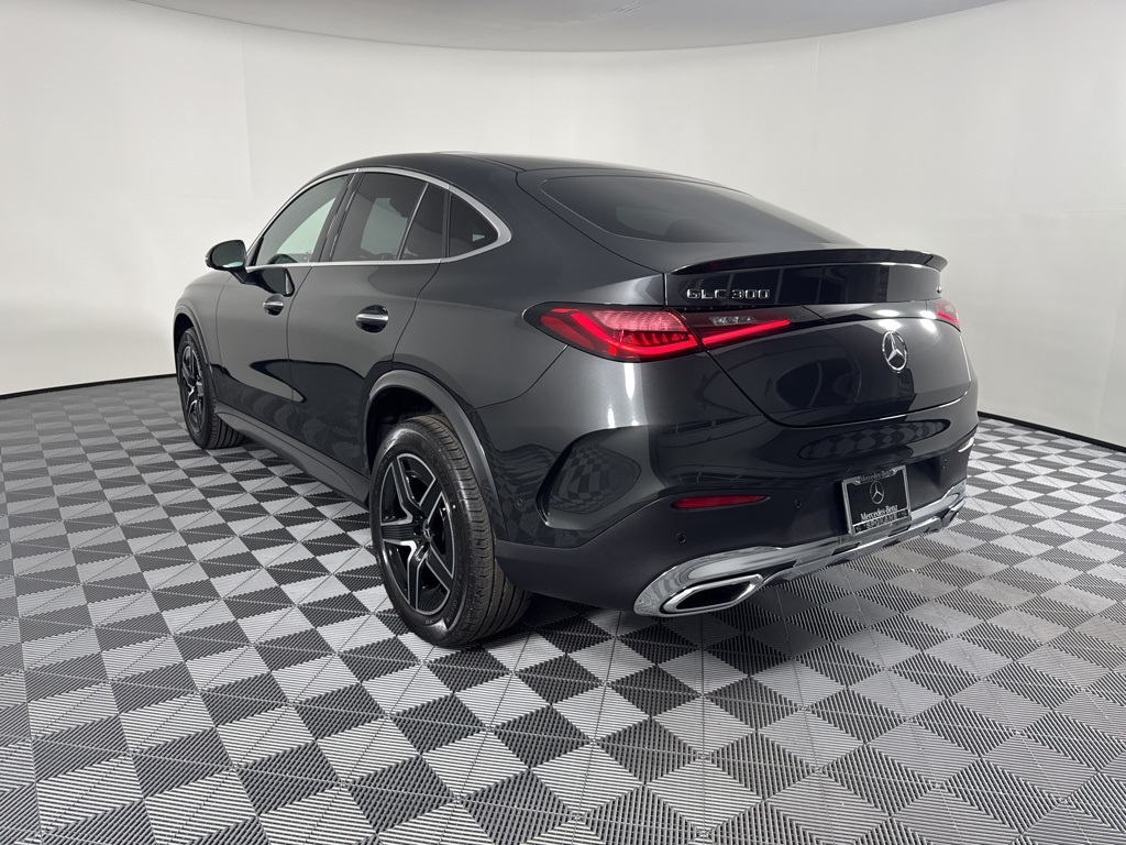 2026 Mercedes Benz GLC 300 4MATIC photo 4