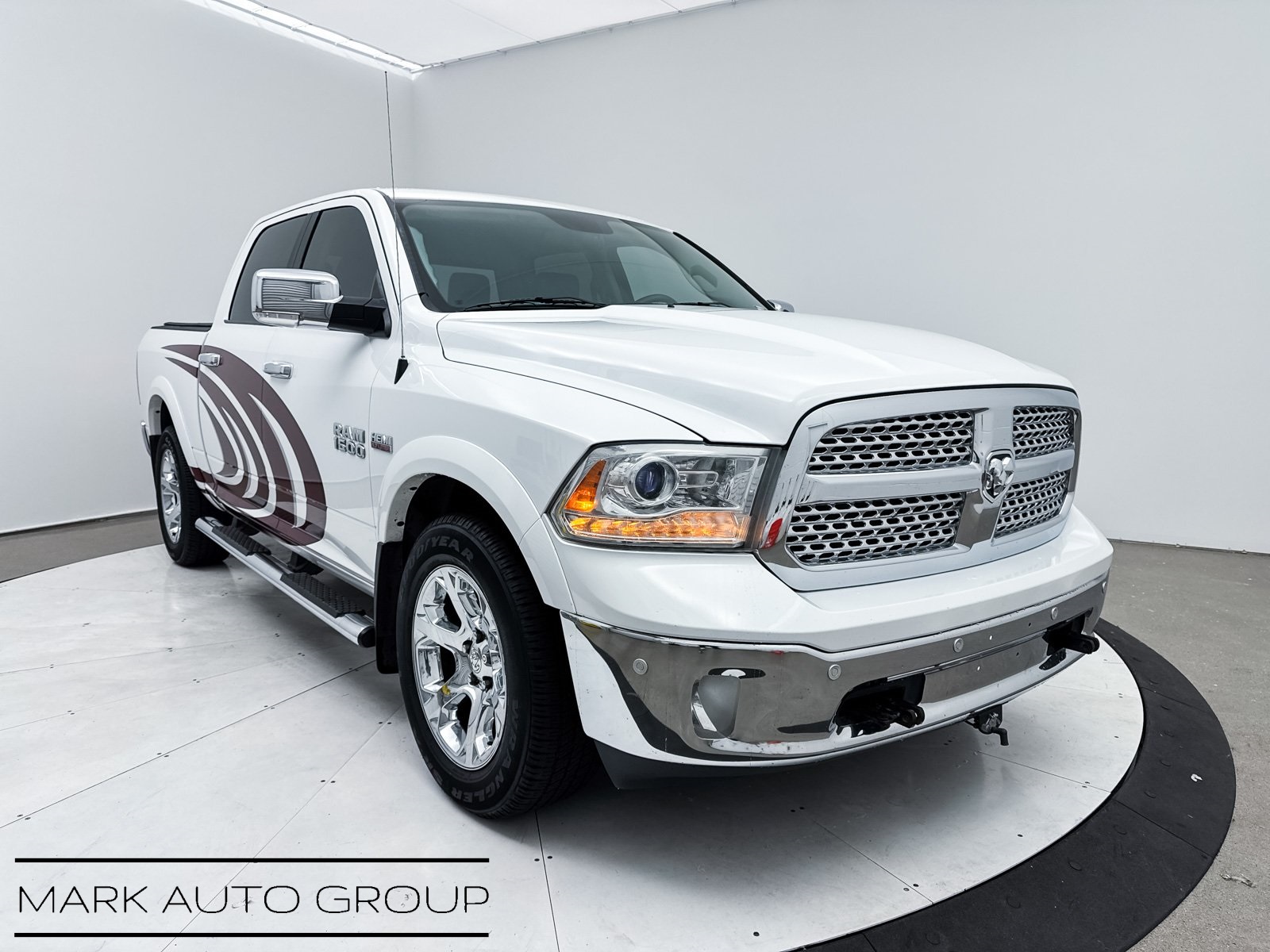 2016 RAM 1500 Laramie