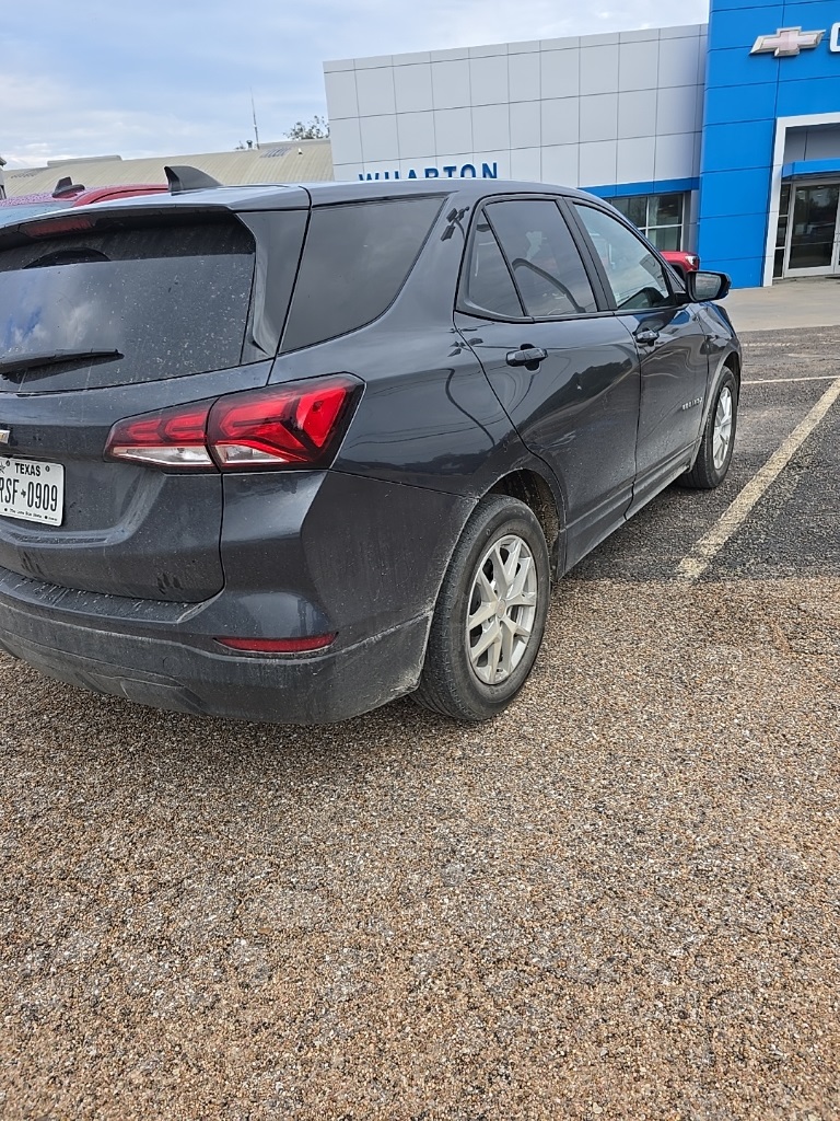 2022 Chevrolet Equinox LS - 7