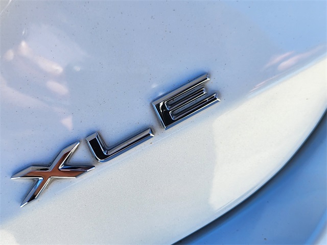 2020 Toyota Avalon XLE Beige at Community Honda