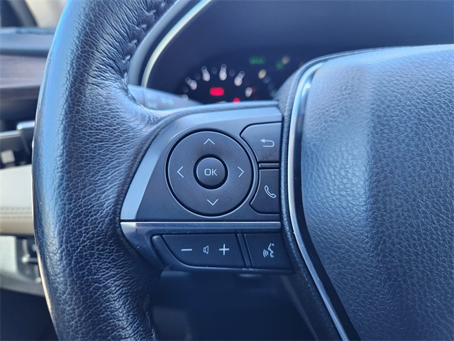 2020 Toyota Avalon XLE Beige at Community Honda