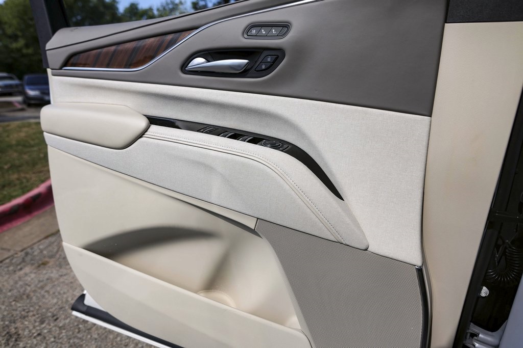 2024 Cadillac Escalade Esv  Sport Platinum In Austin, Texas