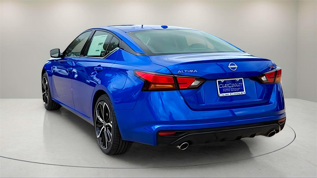 2025 Nissan Altima